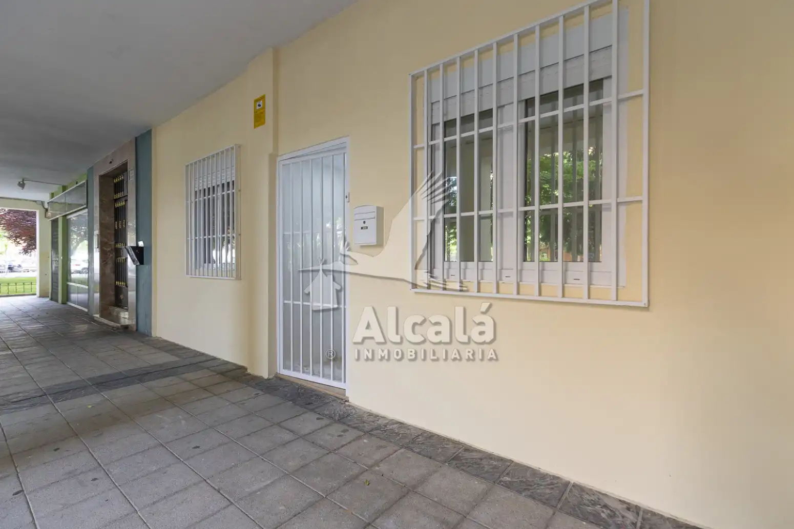 Vista exterior de Piso en venta en Azuqueca de Henares con Aire acondicionado, Jardín privado y Domótica