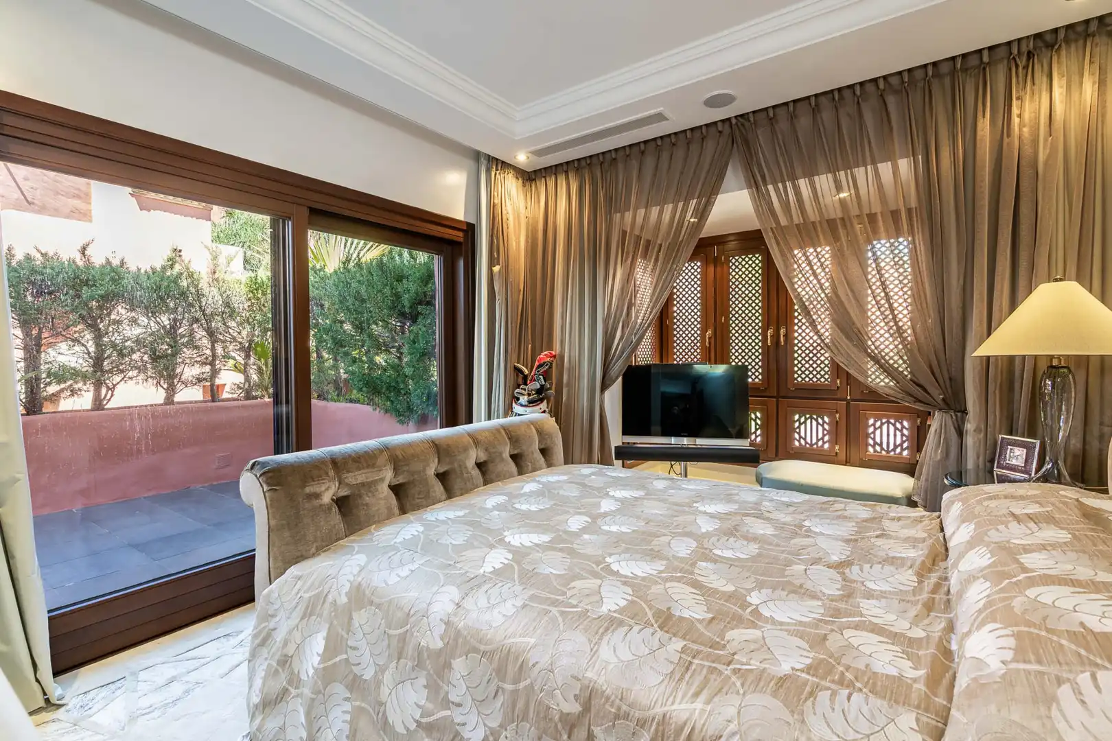 Schlafzimmer von Maisonette zum Verkauf in Estepona mit Klimaanlage, Terrasse und Schwimmbad