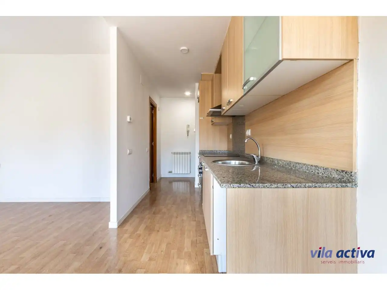 Cuina de Pis en venda en Terrassa amb Calefacció, Parquet i Balcó