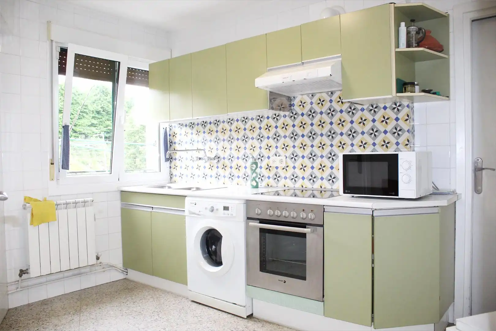 Cocina de Piso en venta en Zizurkil con Calefacción, Trastero y Amueblado