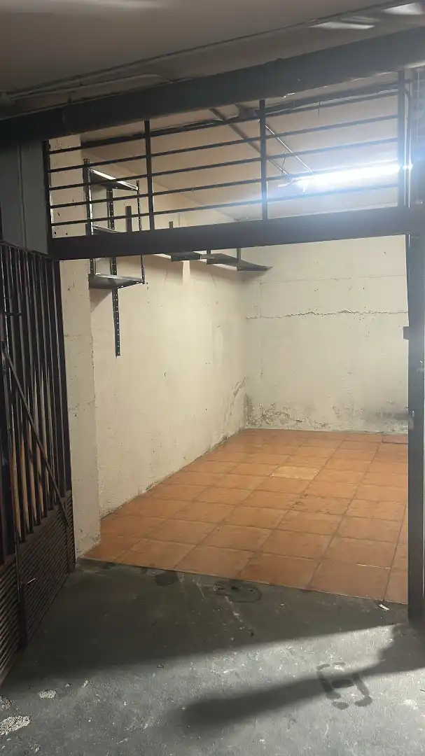 Aparcament en venda a Avenida Primero de Mayo