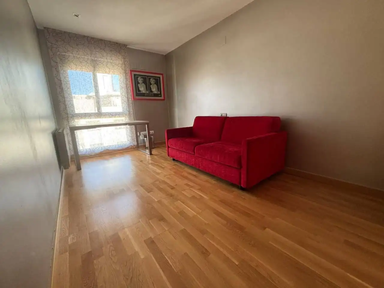 Sala d'estar de Àtic en venda en Castellón de la Plana / Castelló de la Plana amb Calefacció, Terrassa i Traster
