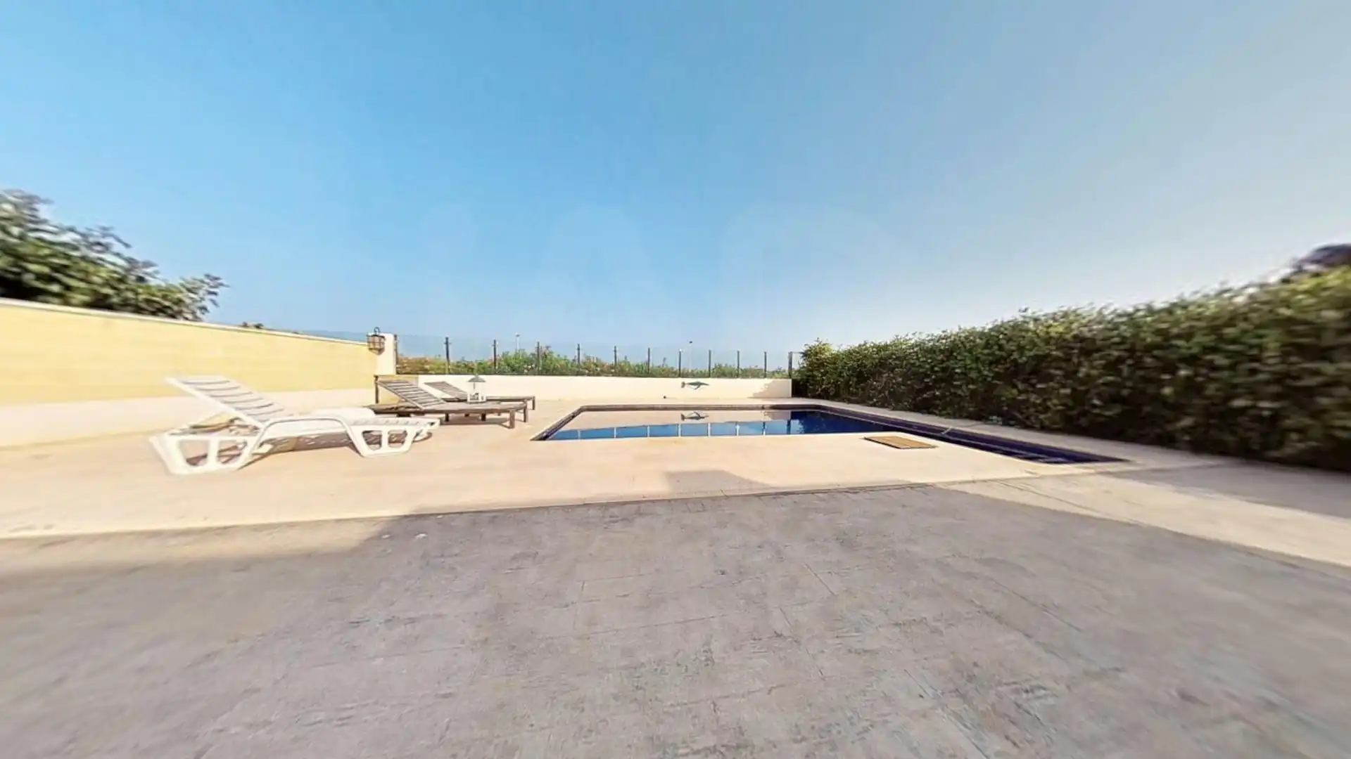 Piscina de Casa o xalet en venda en Alicante / Alacant amb Aire condicionat, Calefacció i Terrassa