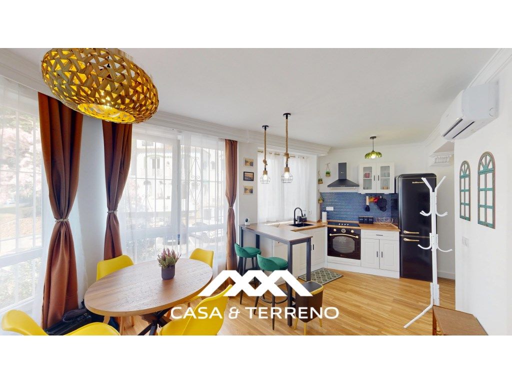 Vista exterior de Apartamento en venta en Nerja