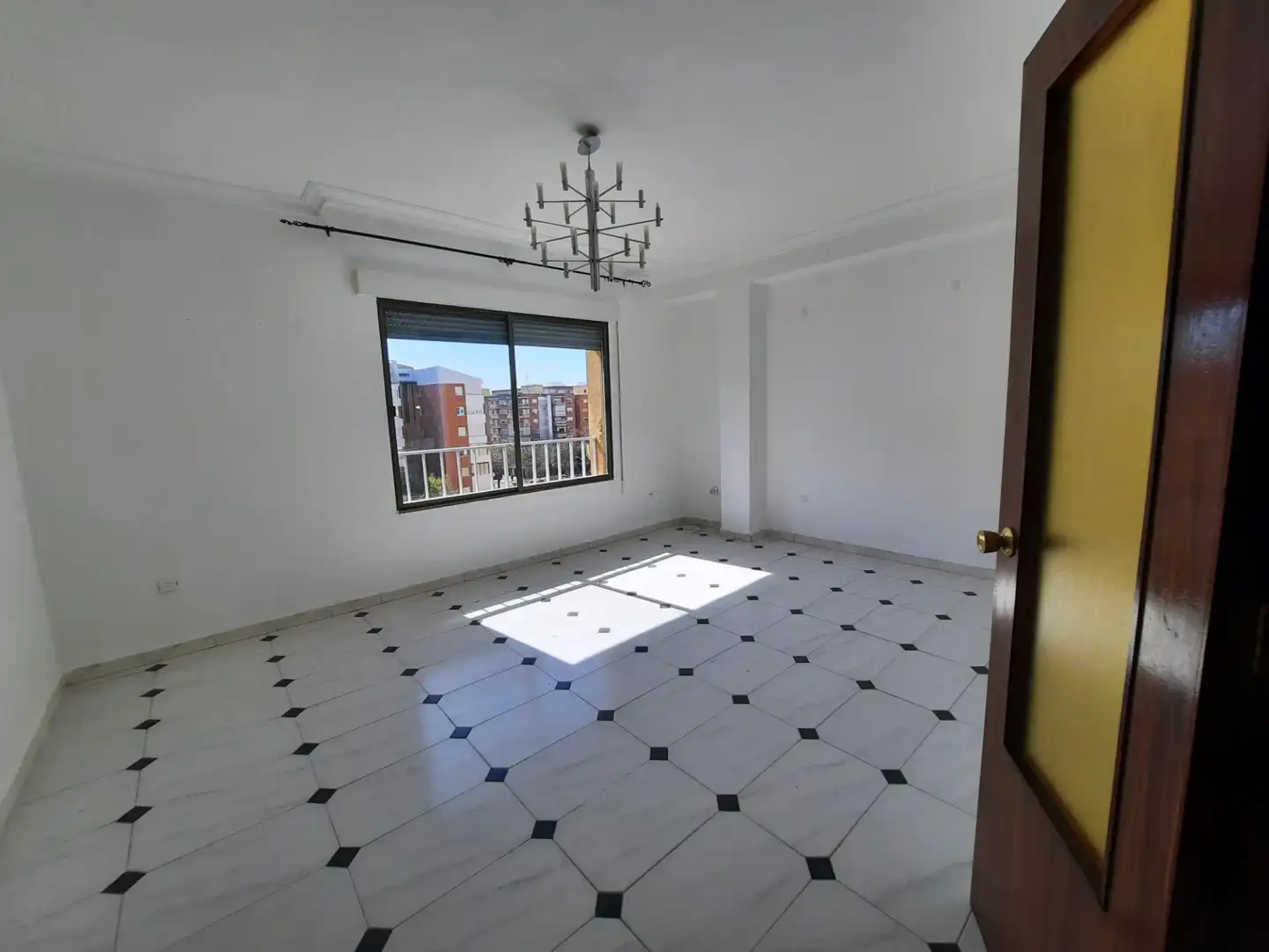 Habitación de Piso en venta en Badajoz con Calefacción