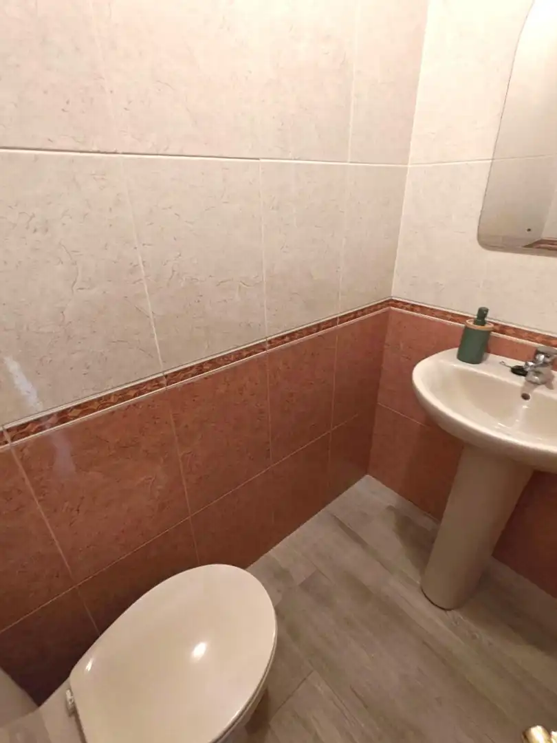 Bany de Àtic de lloguer en Benalmádena amb Aire condicionat, Terrassa i Moblat