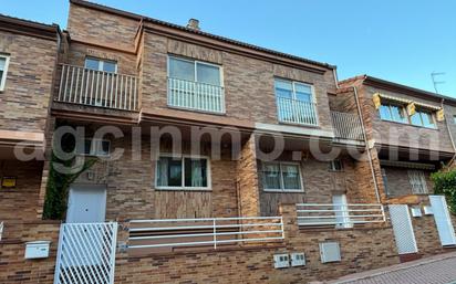 Vista exterior de Casa o xalet de lloguer en Valladolid Capital amb Calefacció, Jardí privat i Terrassa