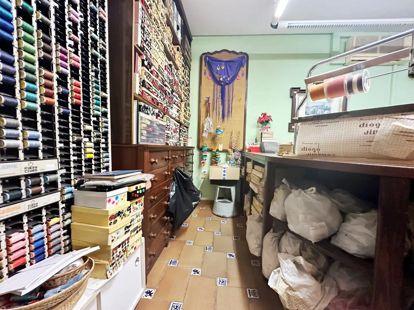 Commercial properties for sale in Calle Campaneros, 3, Centro
