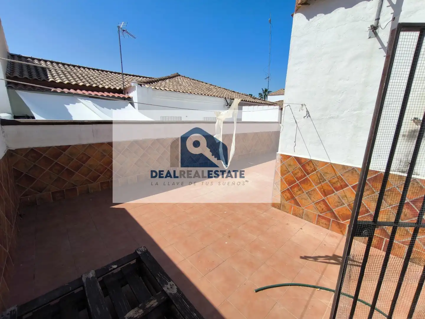 Vista exterior de Casa o chalet en venta en Burguillos con Aire acondicionado y Terraza