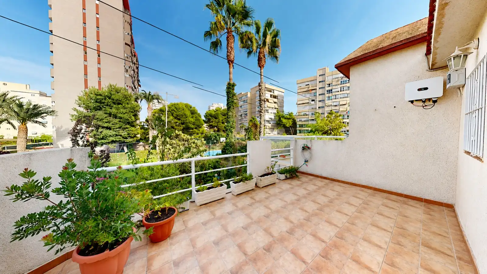 Terrassa de Casa o xalet en venda en Alicante / Alacant amb Aire condicionat, Calefacció i Terrassa