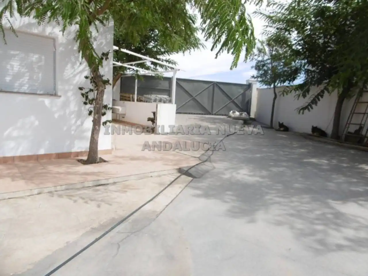 Vista exterior de Casa o xalet de lloguer en Almería amb Moblat