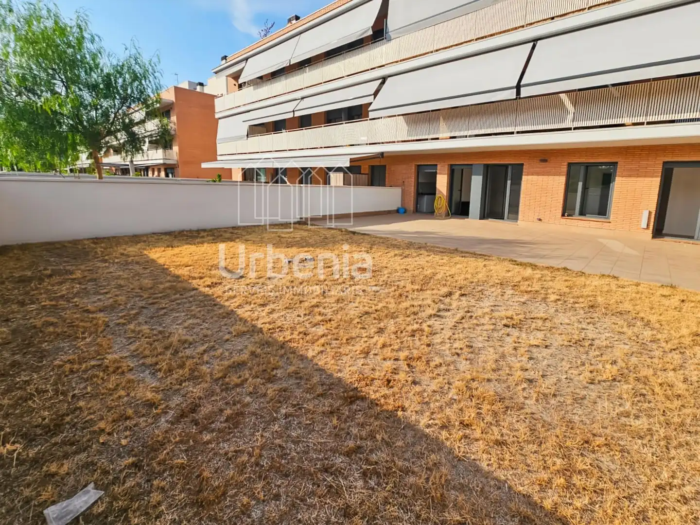 Vista exterior de Pis en venda en Sant Iscle de Vallalta amb Calefacció, Jardí privat i Terrassa