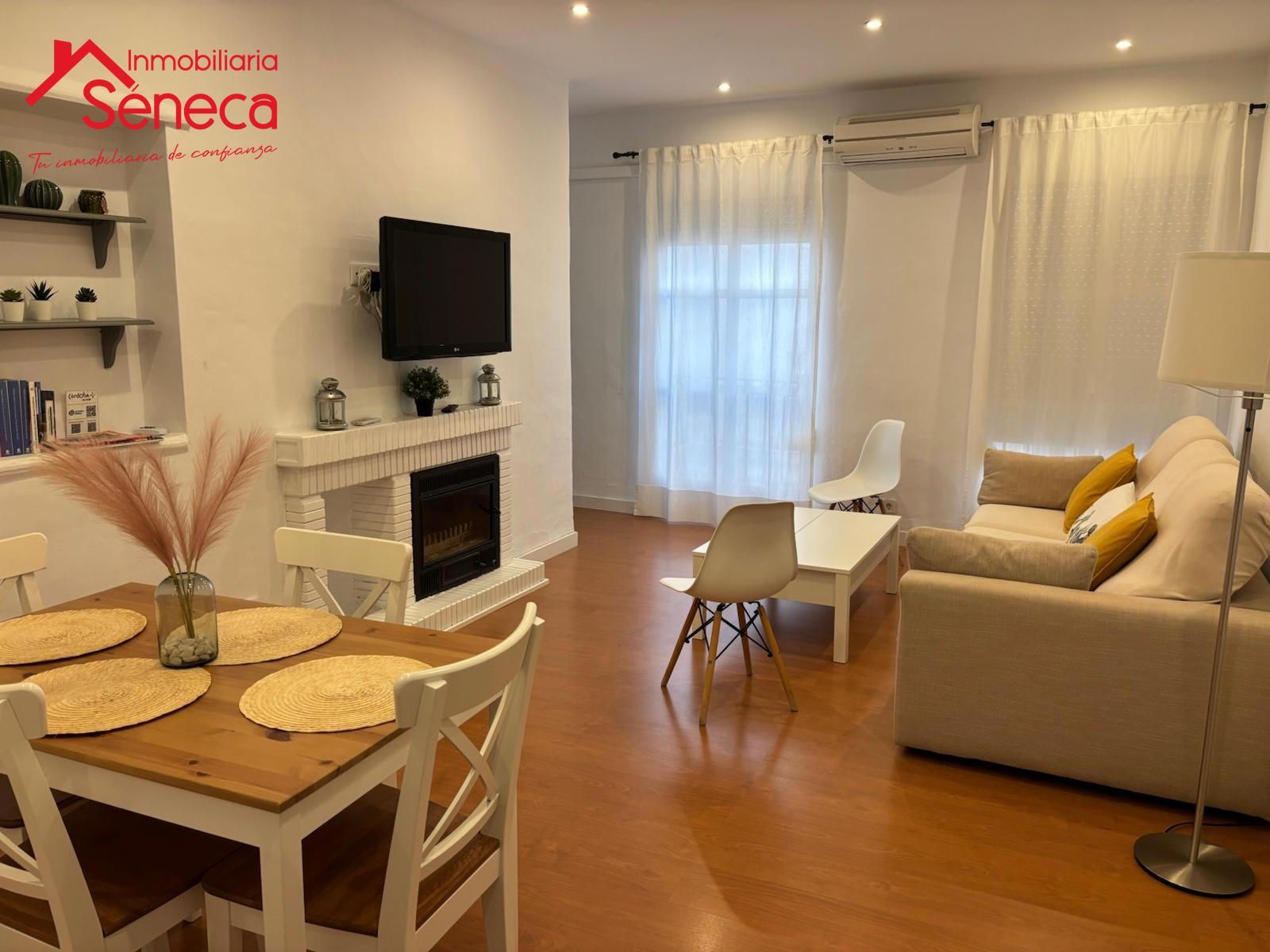 Living room of Flat for sale in  Córdoba Capital  with Air Conditioner, Terrace and Furnished