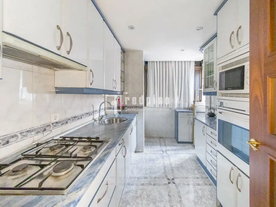 Cuina de Pis de lloguer en Madrid amb Aire condicionat, Calefacció i Parquet