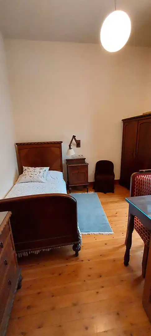 Dormitori de Finca rústica en venda en Salas amb Calefacció, Jardí privat i Parquet