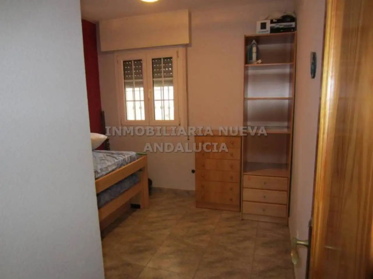 Habitación de Piso de alquiler en Almería con Terraza, Amueblado y Piscina comunitaria
