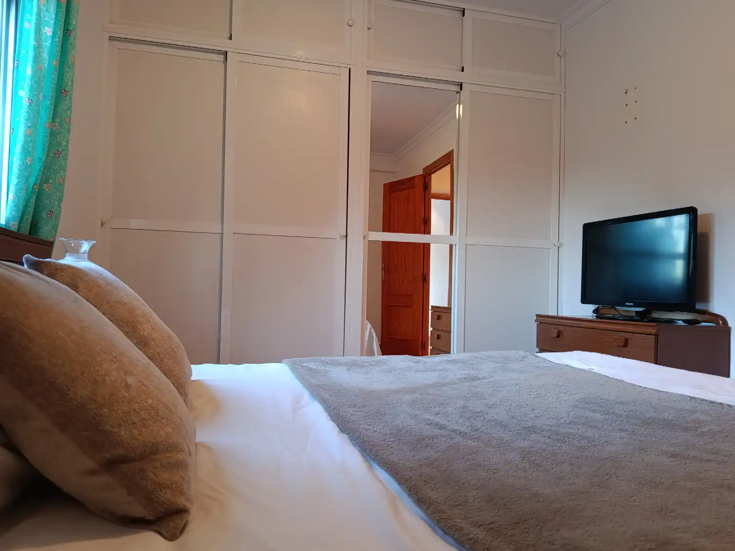 Schlafzimmer von Country house zum Verkauf in Hinojos mit Privatgarten, Terrasse und Schwimmbad