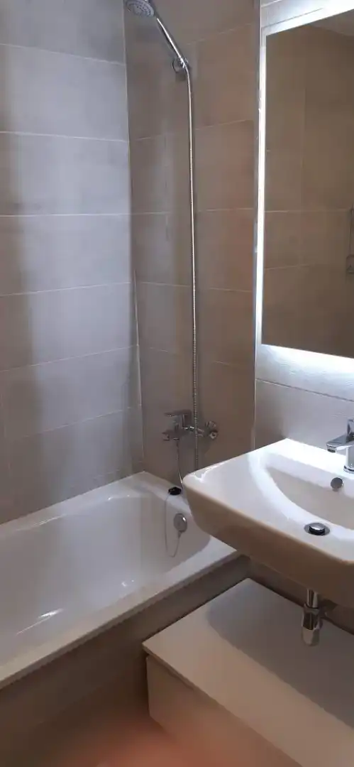 Bany de Àtic en venda en Pontevedra Capital  amb Aire condicionat