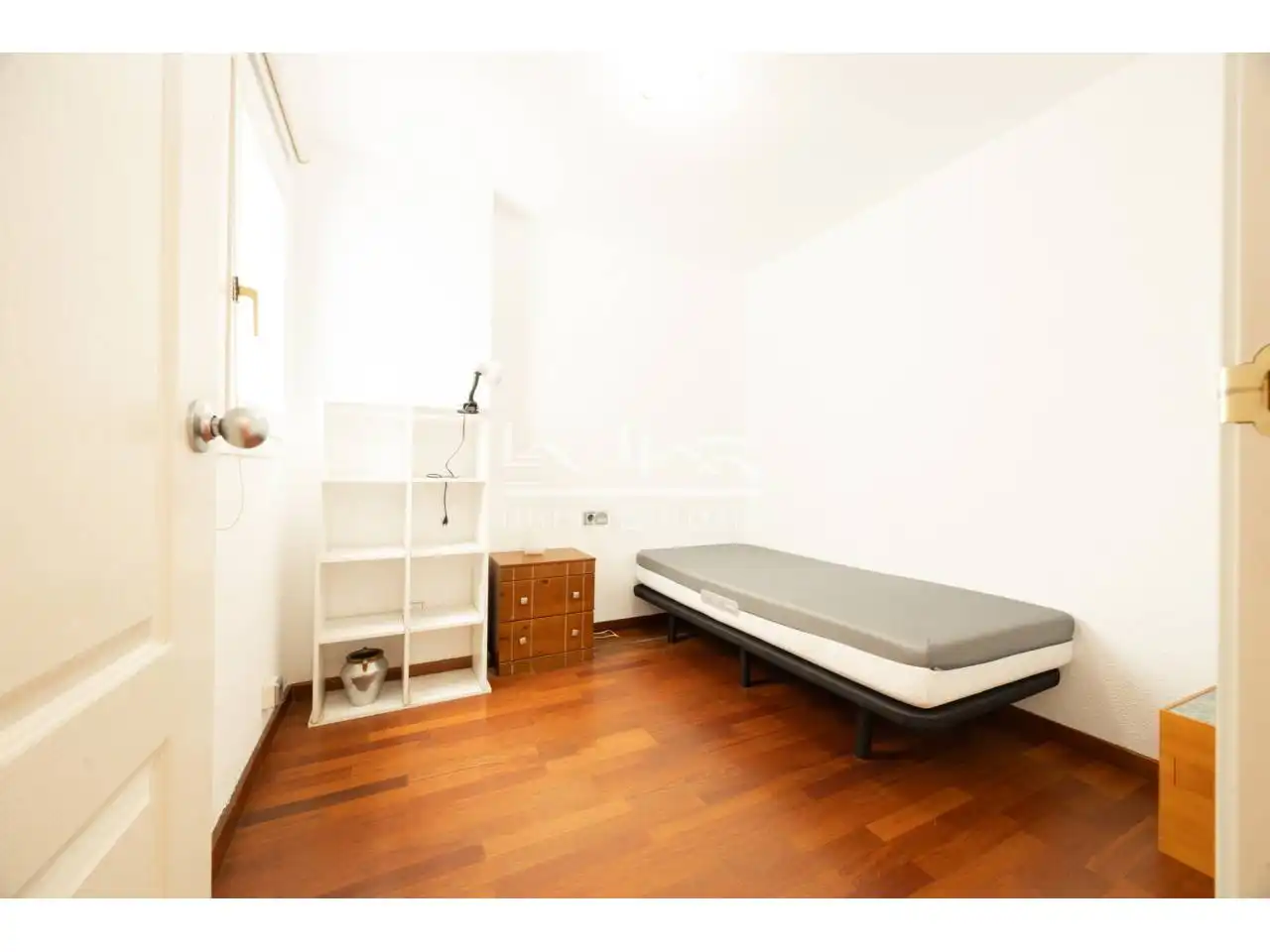 Bedroom of Flat for sale in Vic  with Heating, Parquet flooring and Storage room