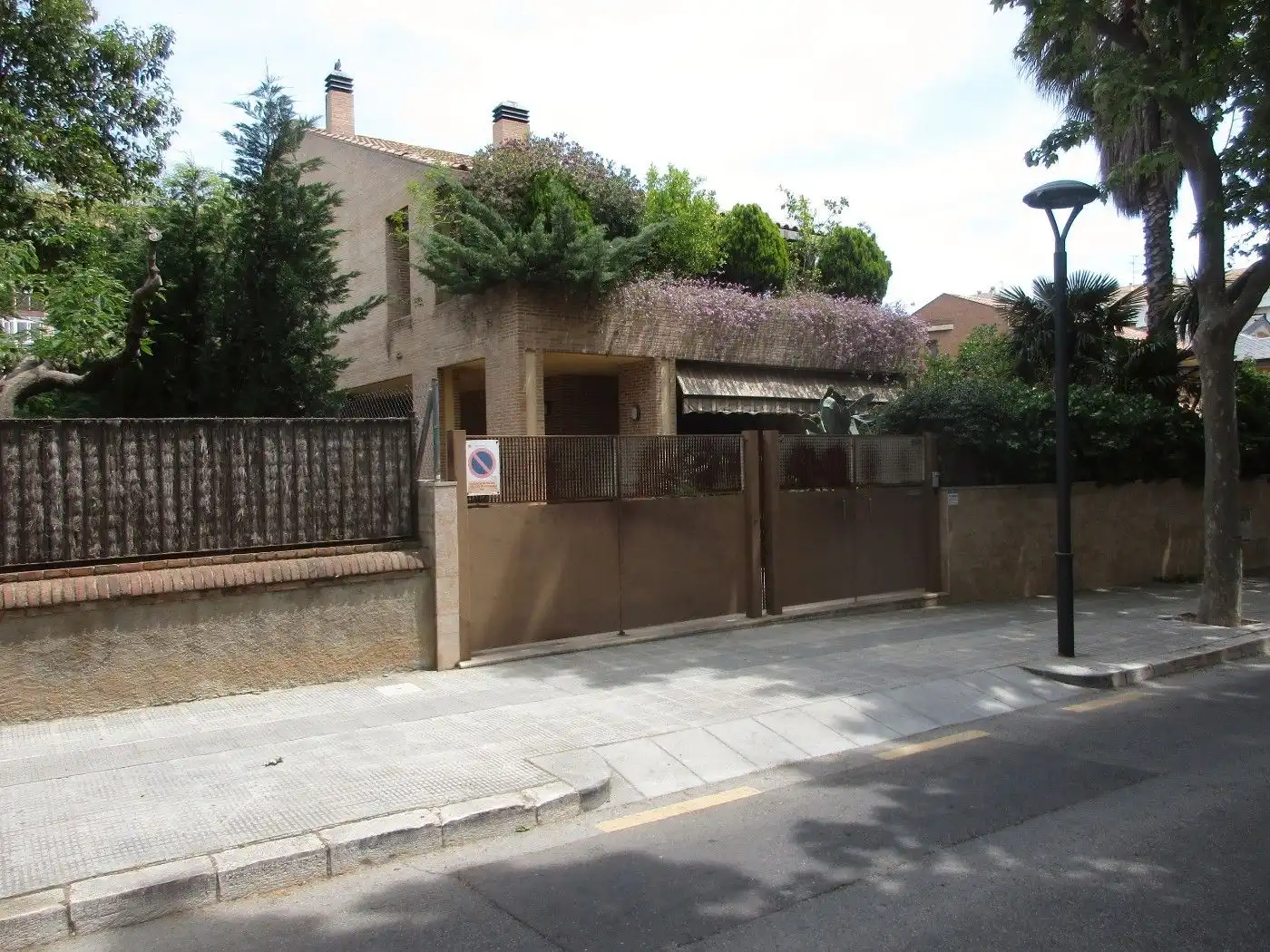 Vista exterior de Casa o xalet en venda en Reus amb Aire condicionat, Calefacció i Jardí privat