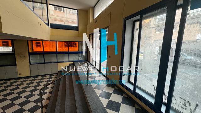 Local comercial en Venta en Carrer de Cerdà de Tallada en Plaza Illes Columbretes