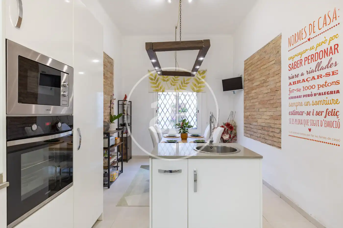 Cocina de Piso en venta en Barcelona con Calefacción y Terraza