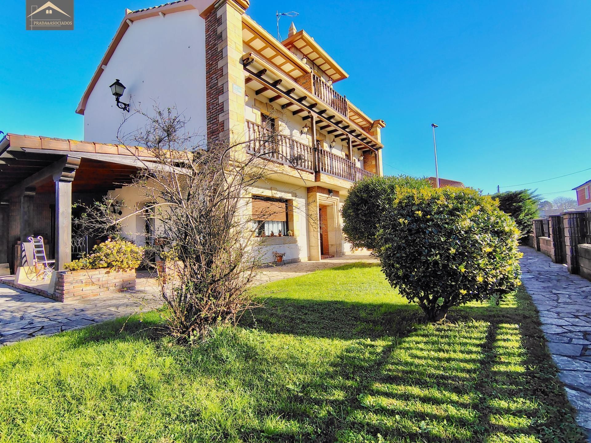 Exterior view of House or chalet for sale in Santander  with Private garden, Terrace and Storage room