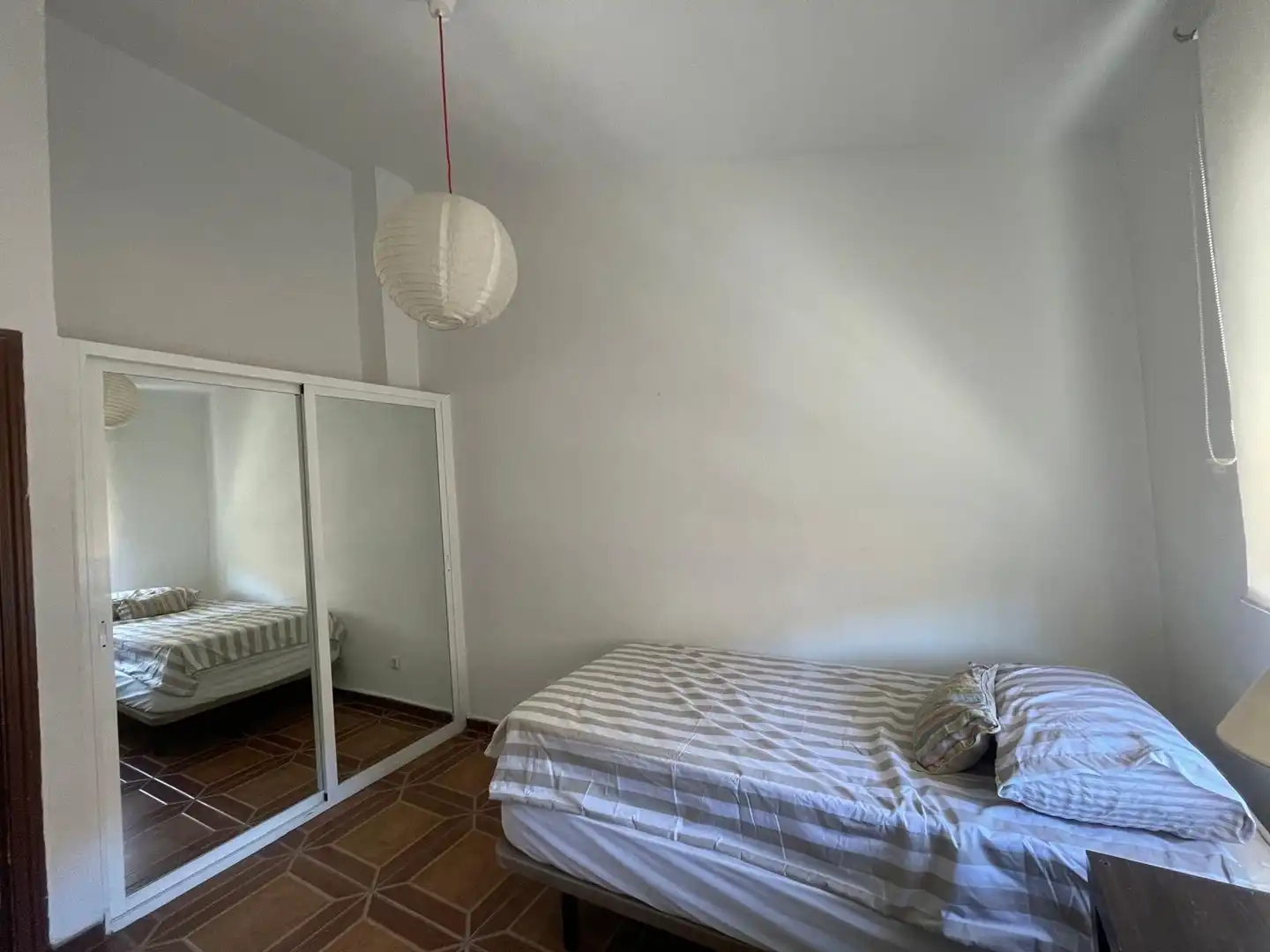 Habitación de Casa adosada de alquiler en Algeciras con Piscina comunitaria