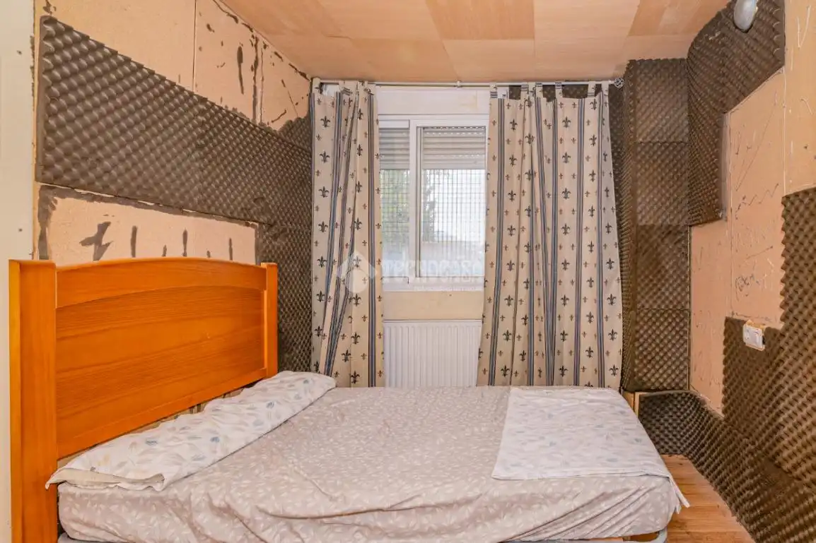 Habitación de Piso en venta en Granada con Calefacción