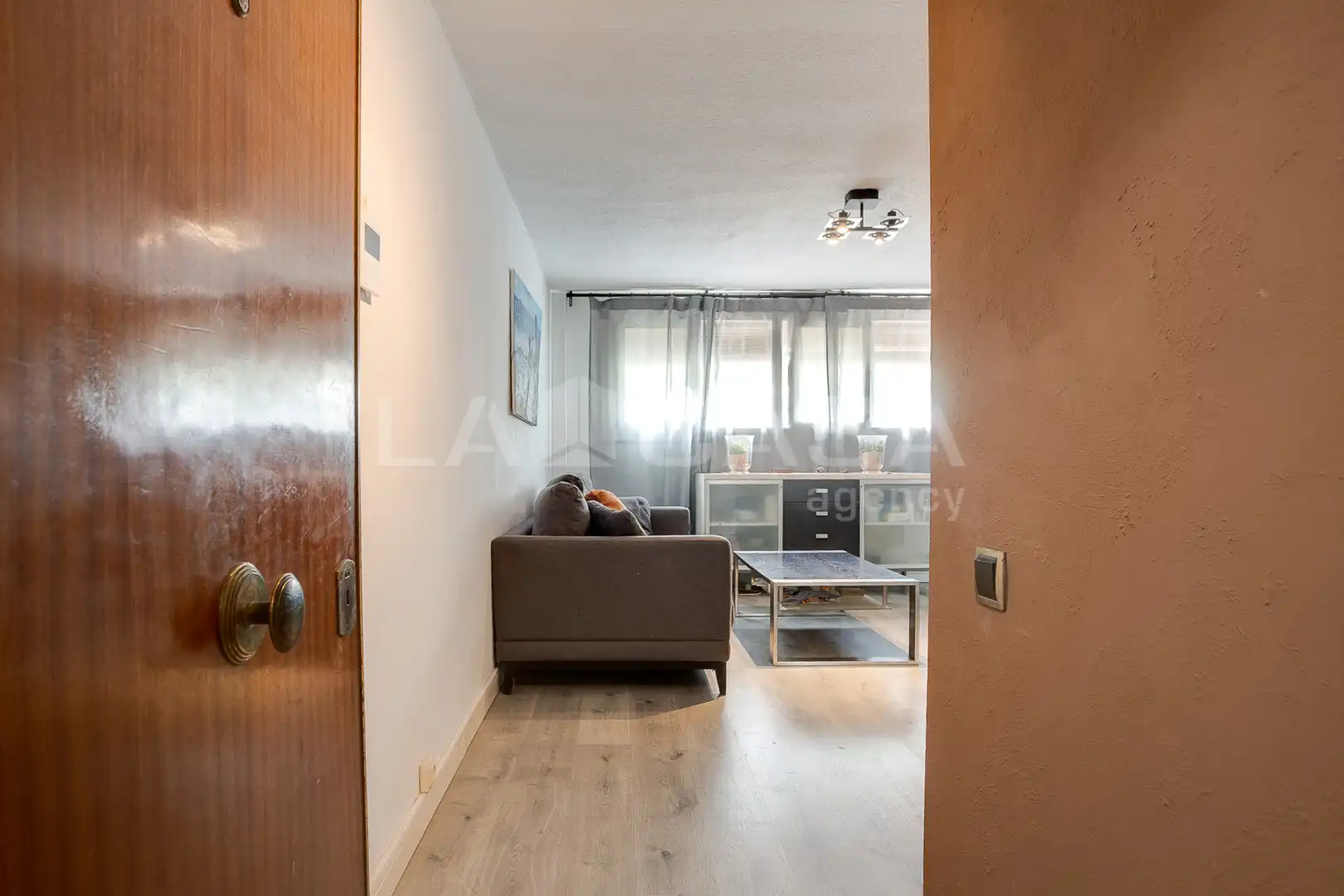 Planta baja en venta en L'Hospitalet de Llobregat con Horno