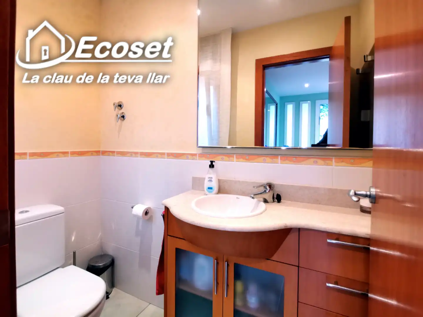 Bathroom of Houses for sale in Corbera de Llobregat  with Heating, Private garden and Parquet flooring