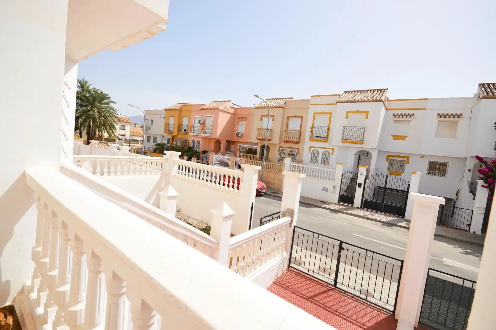 Vista exterior de Casa o chalet en venta en Huércal de Almería con Aire acondicionado, Calefacción y Terraza