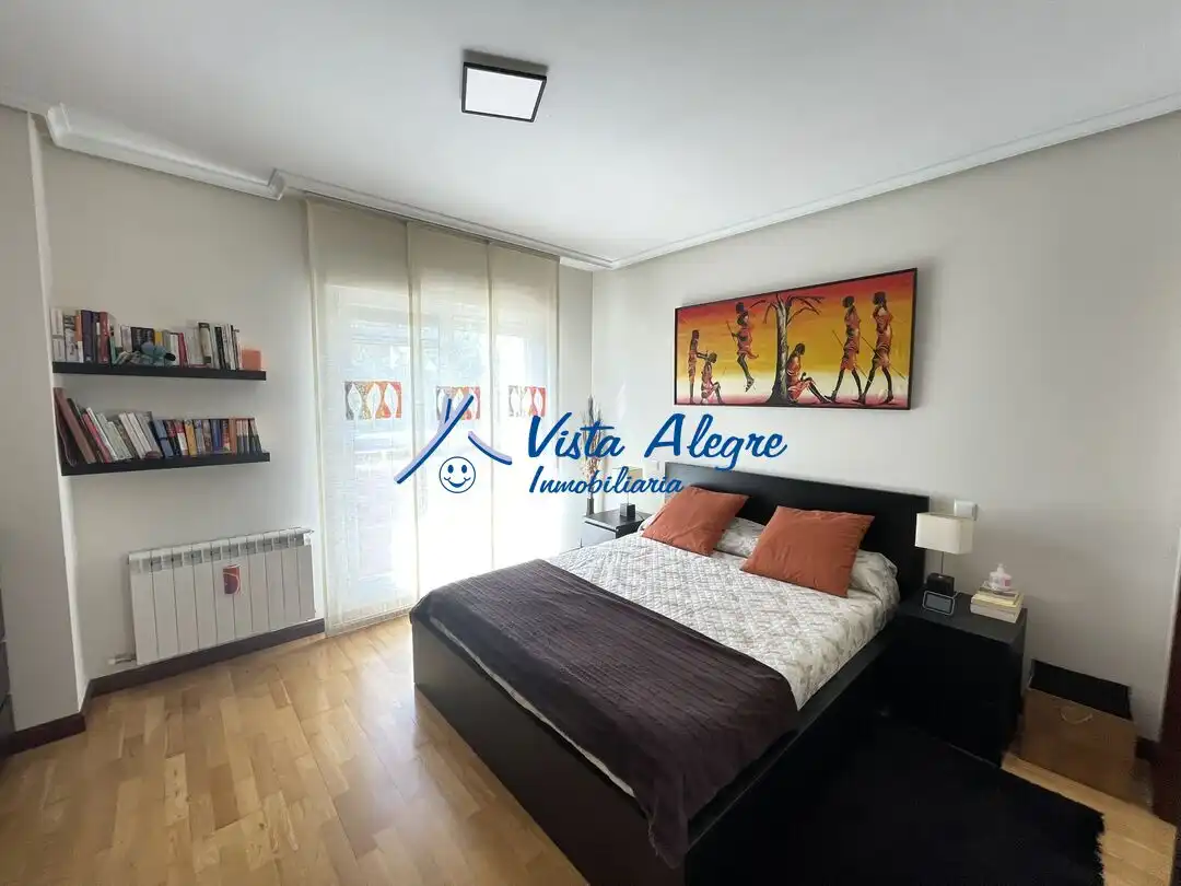 Schlafzimmer von Einfamilien-Reihenhaus zum Verkauf in Zarratón mit Heizung, Privatgarten und Parkett