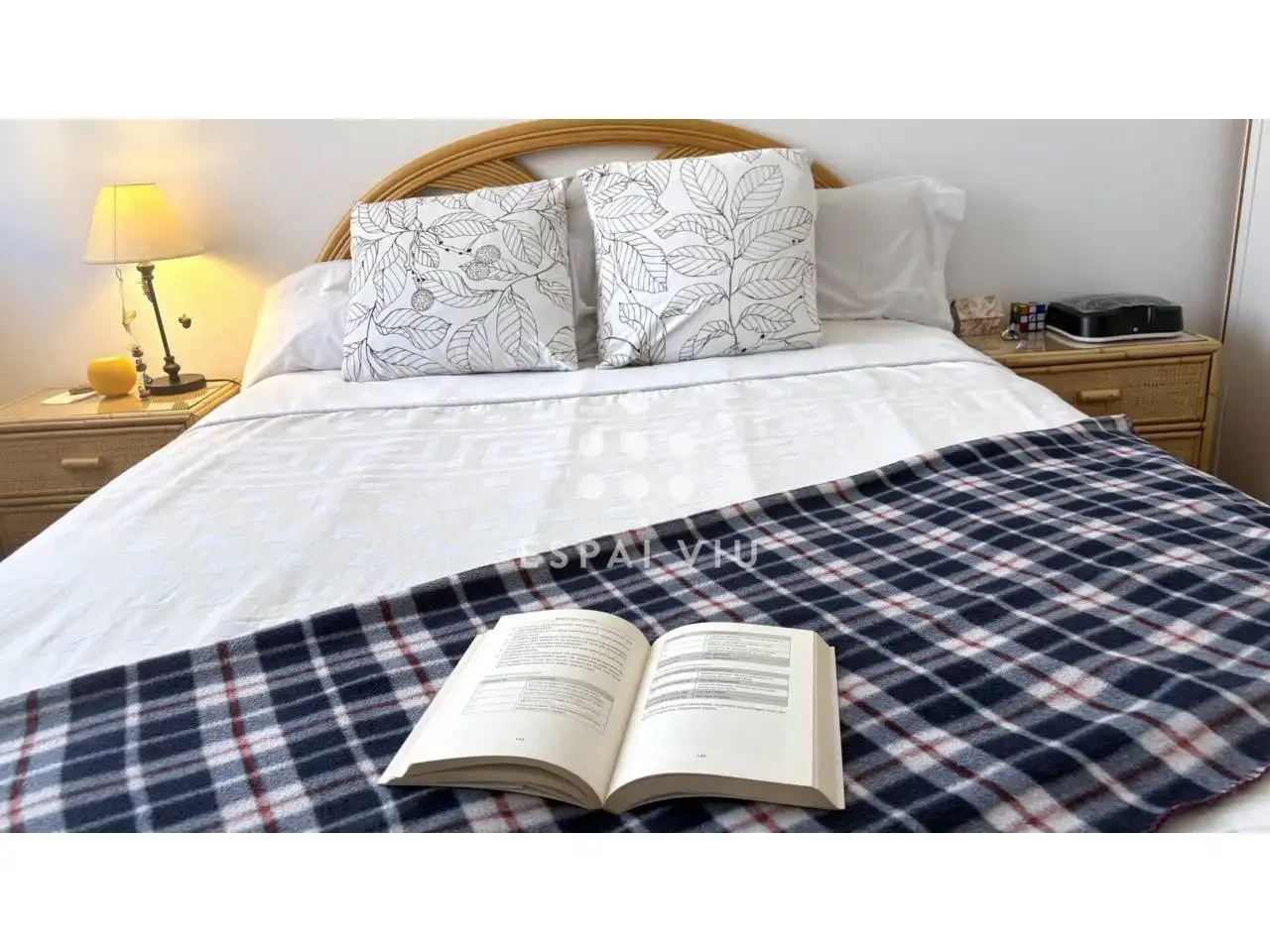Habitación de Piso en venta en Ripollet con Aire acondicionado, Calefacción y Jardín privado