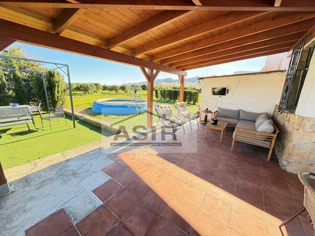 Casa-chalet en Venta en Poligono Numero 4 en Corbera