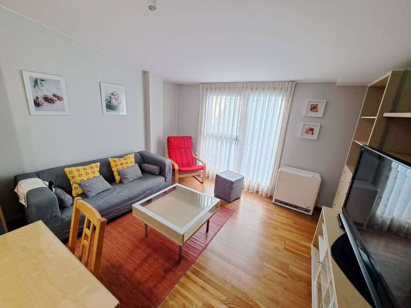 Living room of Apartment to share in Vigo   with Air Conditioner and Terrace