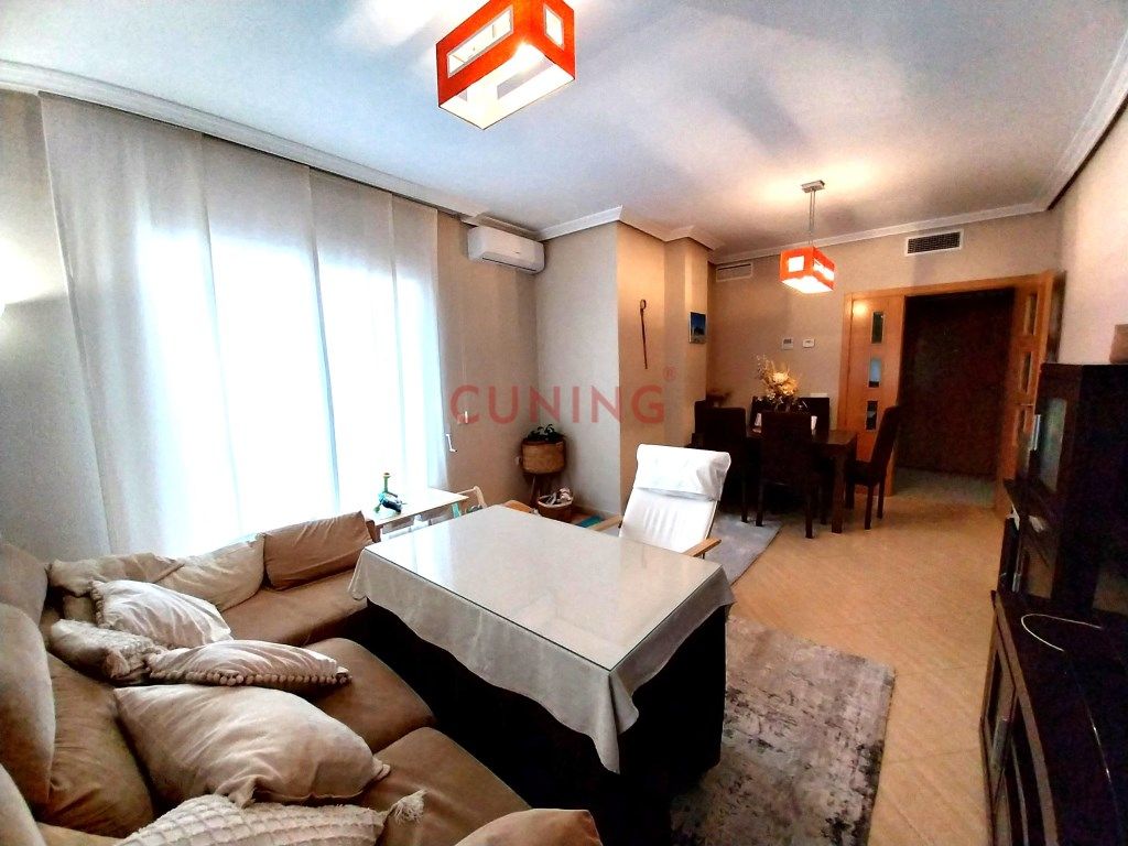 Sala d'estar de Pis en venda en Cáceres Capital