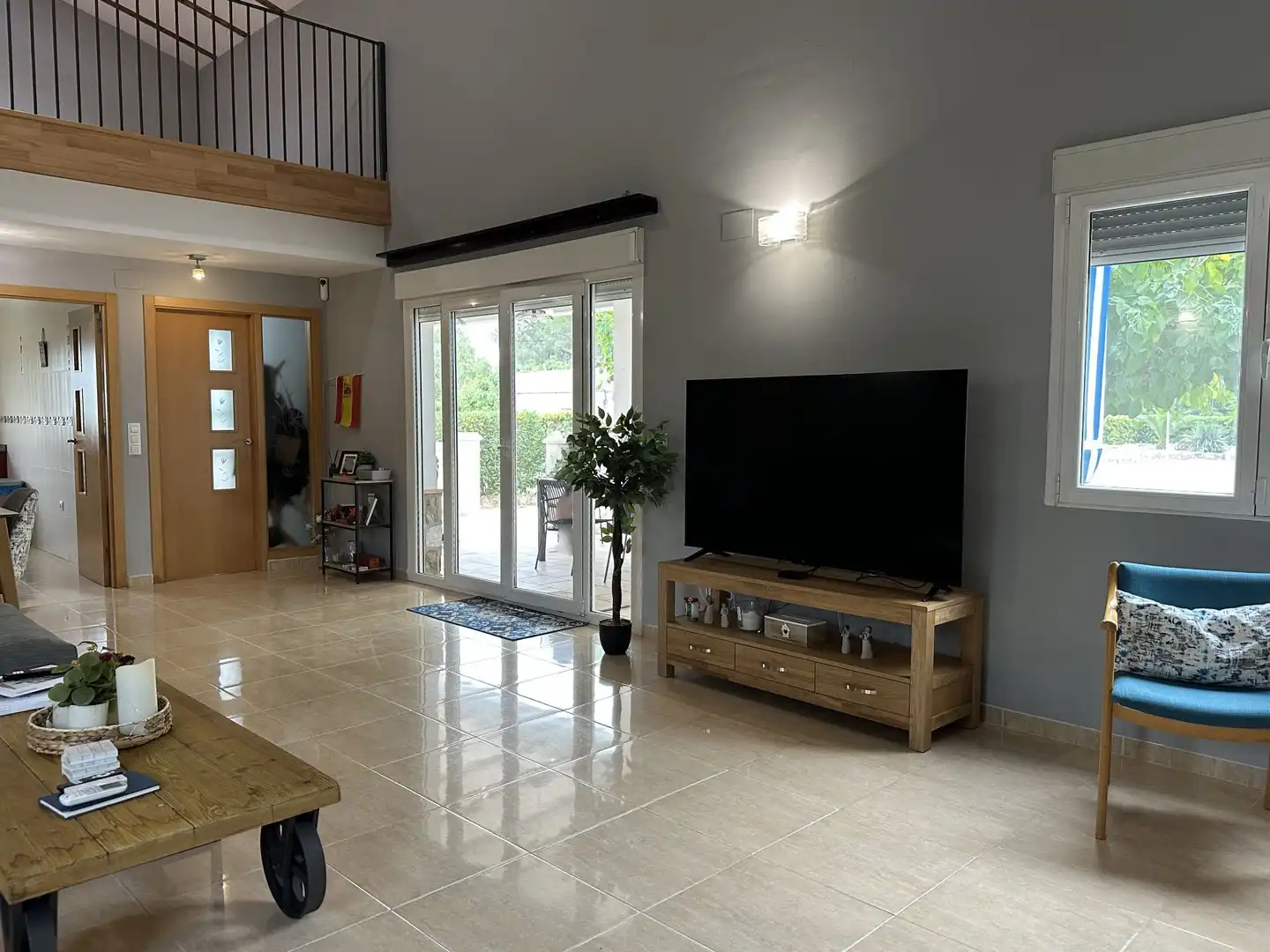 Sala de estar de Casa o chalet en venta en Ontinyent con Aire acondicionado, Calefacción y Jardín privado