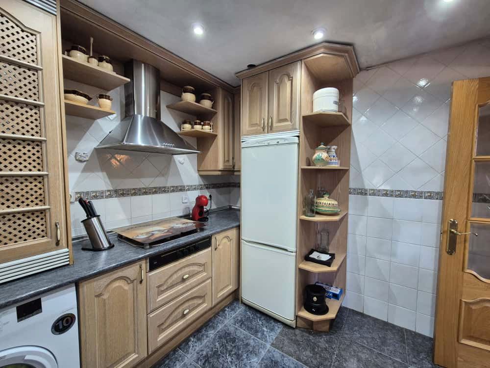 Cuina de Casa o xalet en venda en Rivas-Vaciamadrid amb Calefacció i Jardí privat