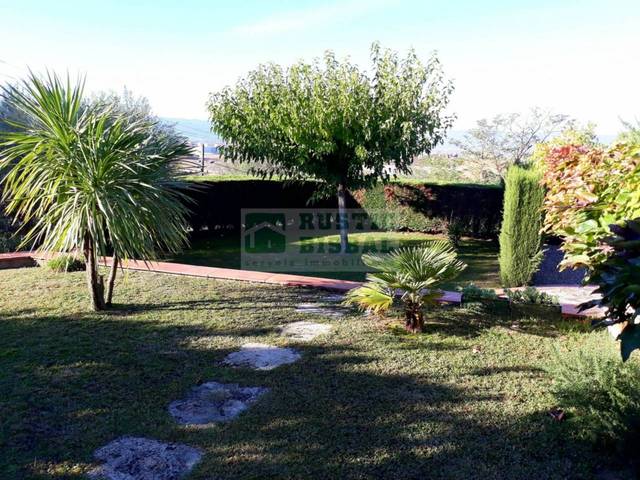 Casa-chalet en Venta en Forallac