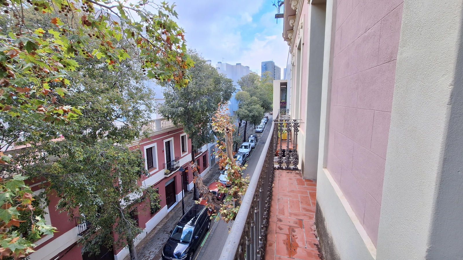 Exterior view of Flat to rent in  Barcelona Capital  with Terrace and Balcony