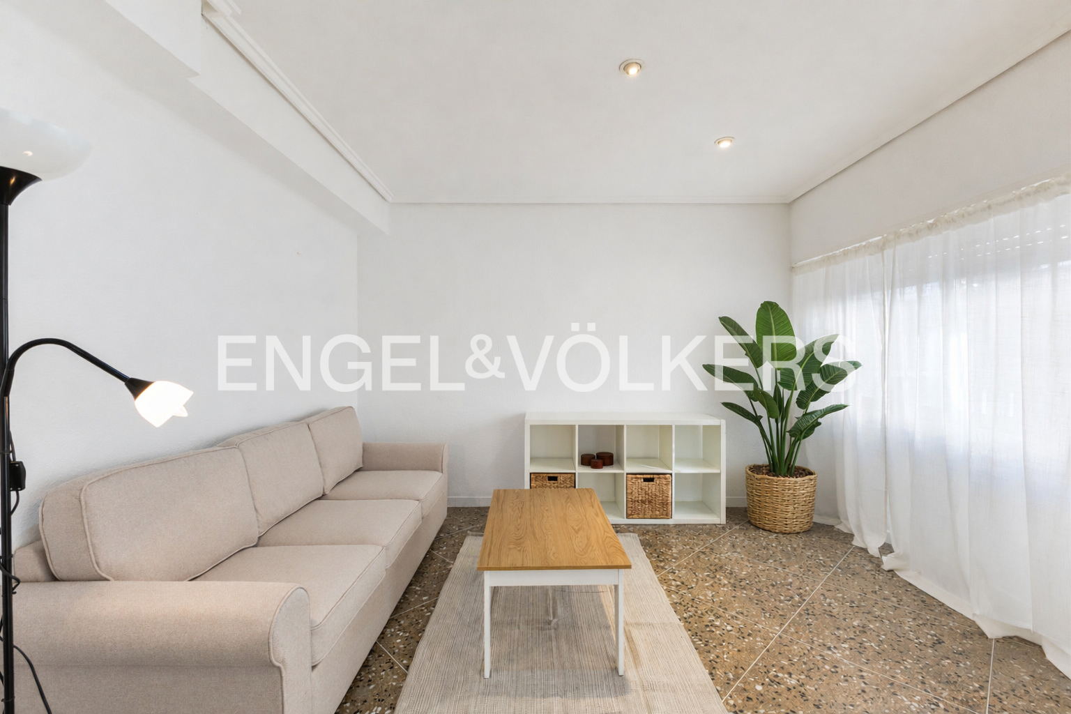 Living room of Apartment to rent in  Valencia Capital  with Air Conditioner, Heating and Furnished