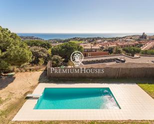 Piscina de Casa o xalet en venda en Sant Vicenç de Montalt amb Calefacció, Jardí privat i Terrassa