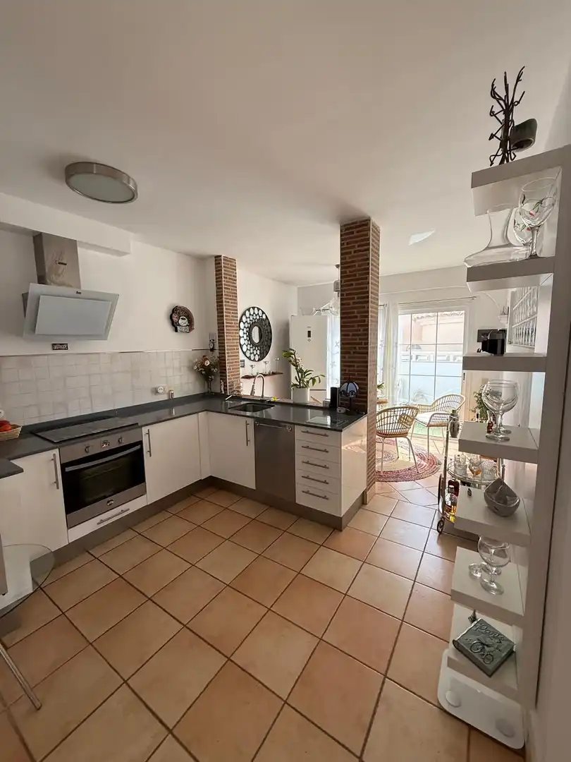 Küche von Maisonette zum Verkauf in Antigua