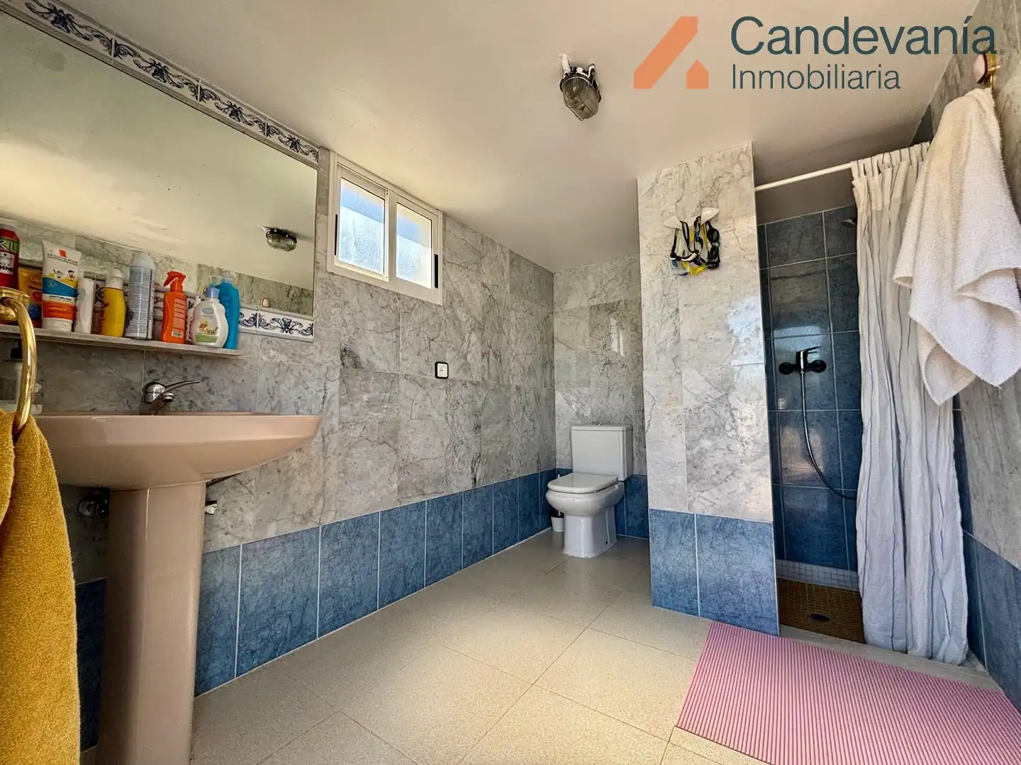 Baño de Casa o chalet en venta en San Mateo de Gállego con Aire acondicionado, Calefacción y Jardín privado