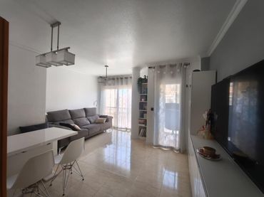 Penthouse with balcony for sale in Casco Antiguo