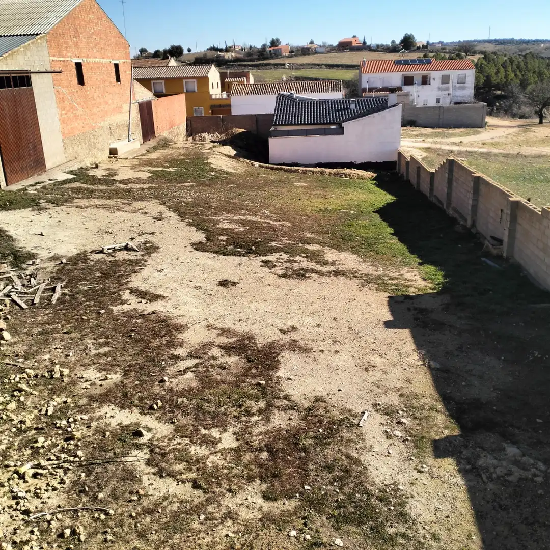 Terreno residenziale in vendita a Calle Antonio Rosillo 9