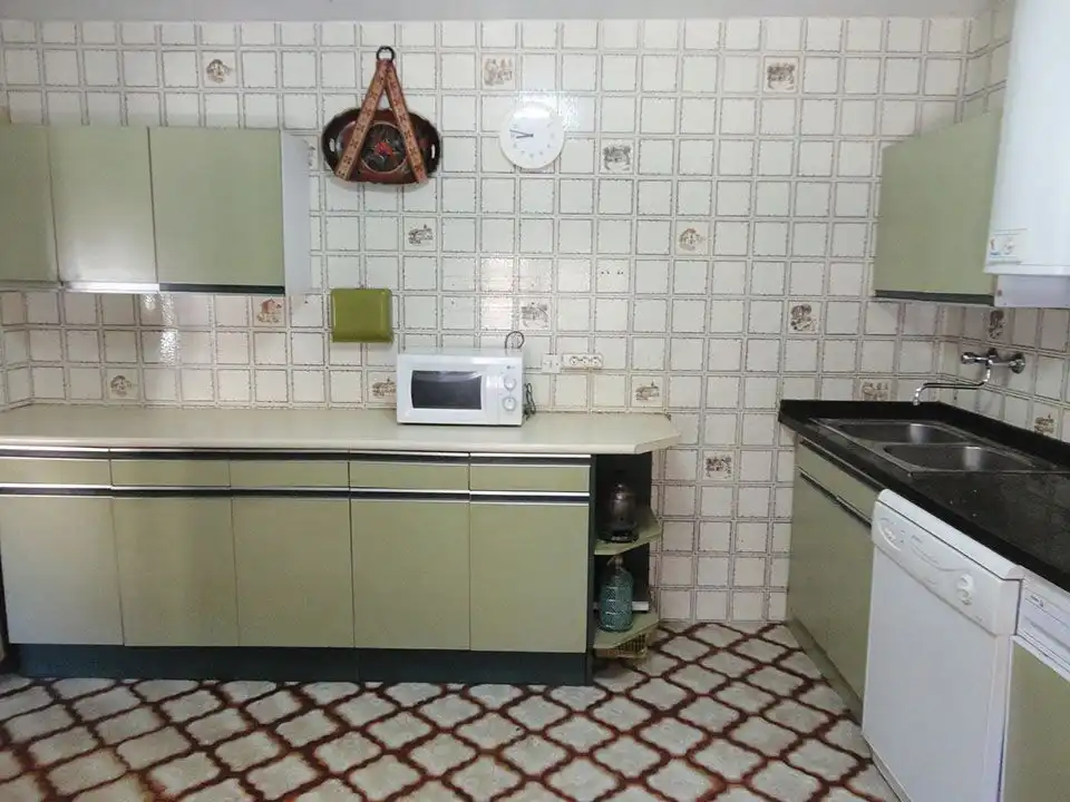 Cocina de Edificio en venta en Salas de los Infantes