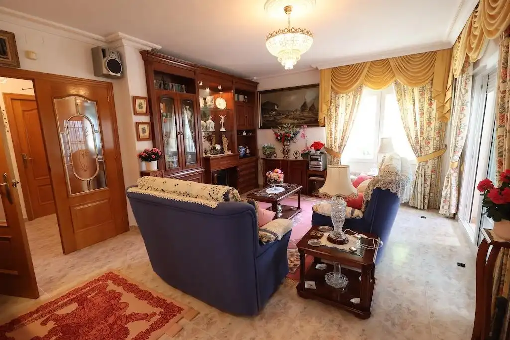 Detached house with pool for sale in Calle LOS PIRINEOS, imagen 7
