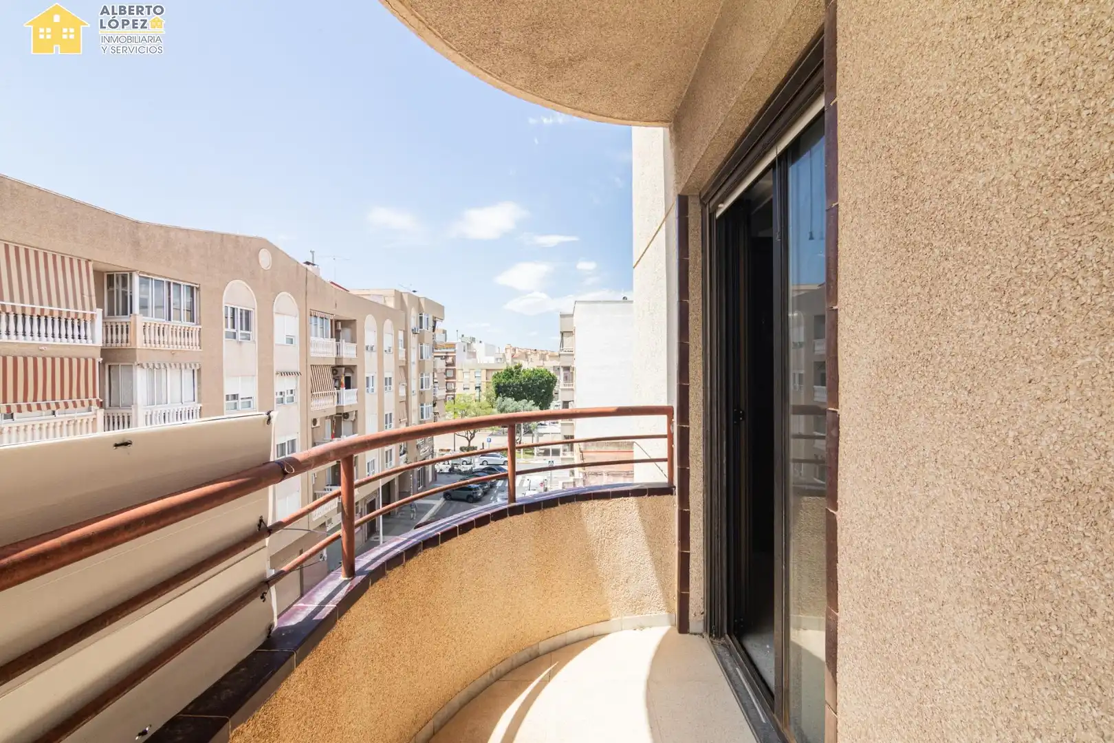 Terrassa de Apartament en venda en Elche / Elx amb Terrassa i Balcó